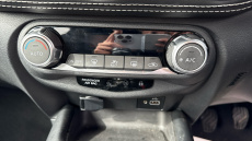 Nissan Juke 1.0 DiG-T 114 N-Connecta 5dr Petrol Hatchback